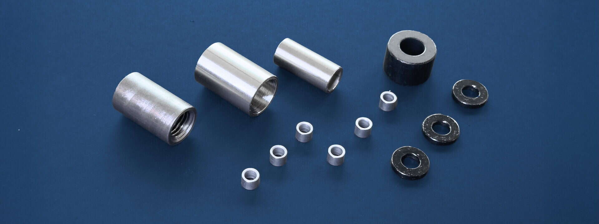 Distanzbuchsen Distanzmuffen Automatenstahl Zink Nickel