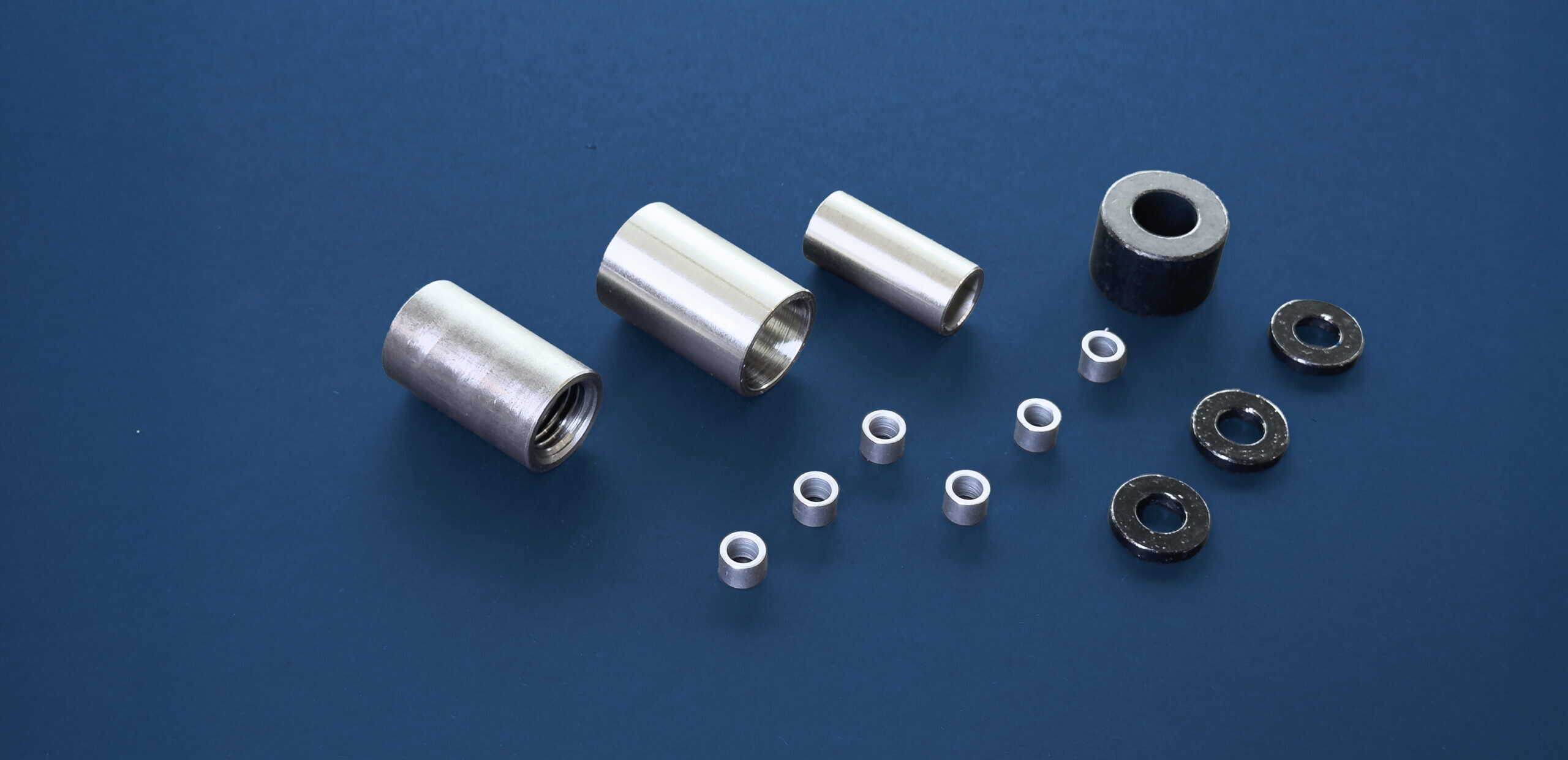 Distanzbuchsen Distanzmuffen Automatenstahl Zink Nickel