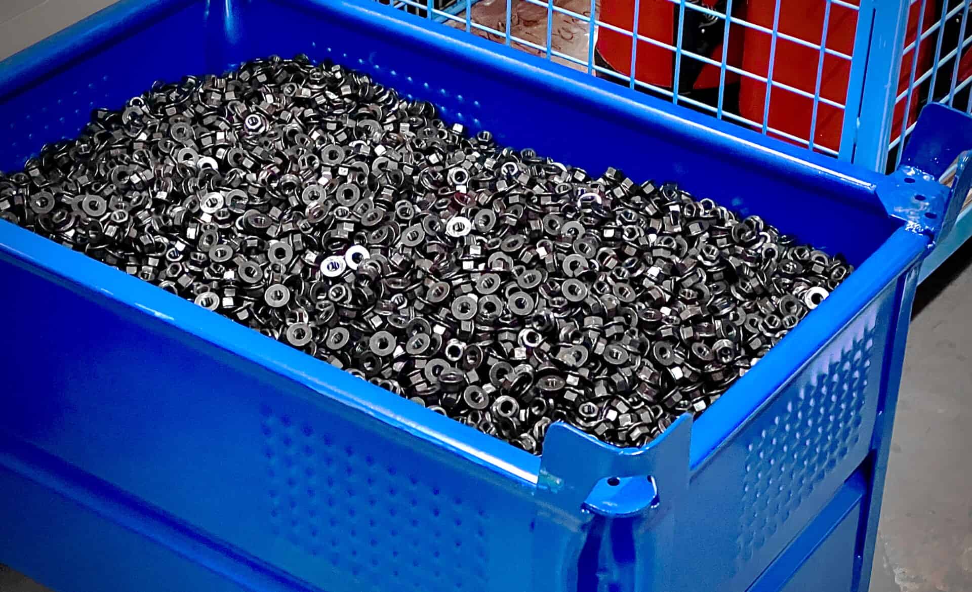 C-Teile Schrauben Verpackungen Kiste