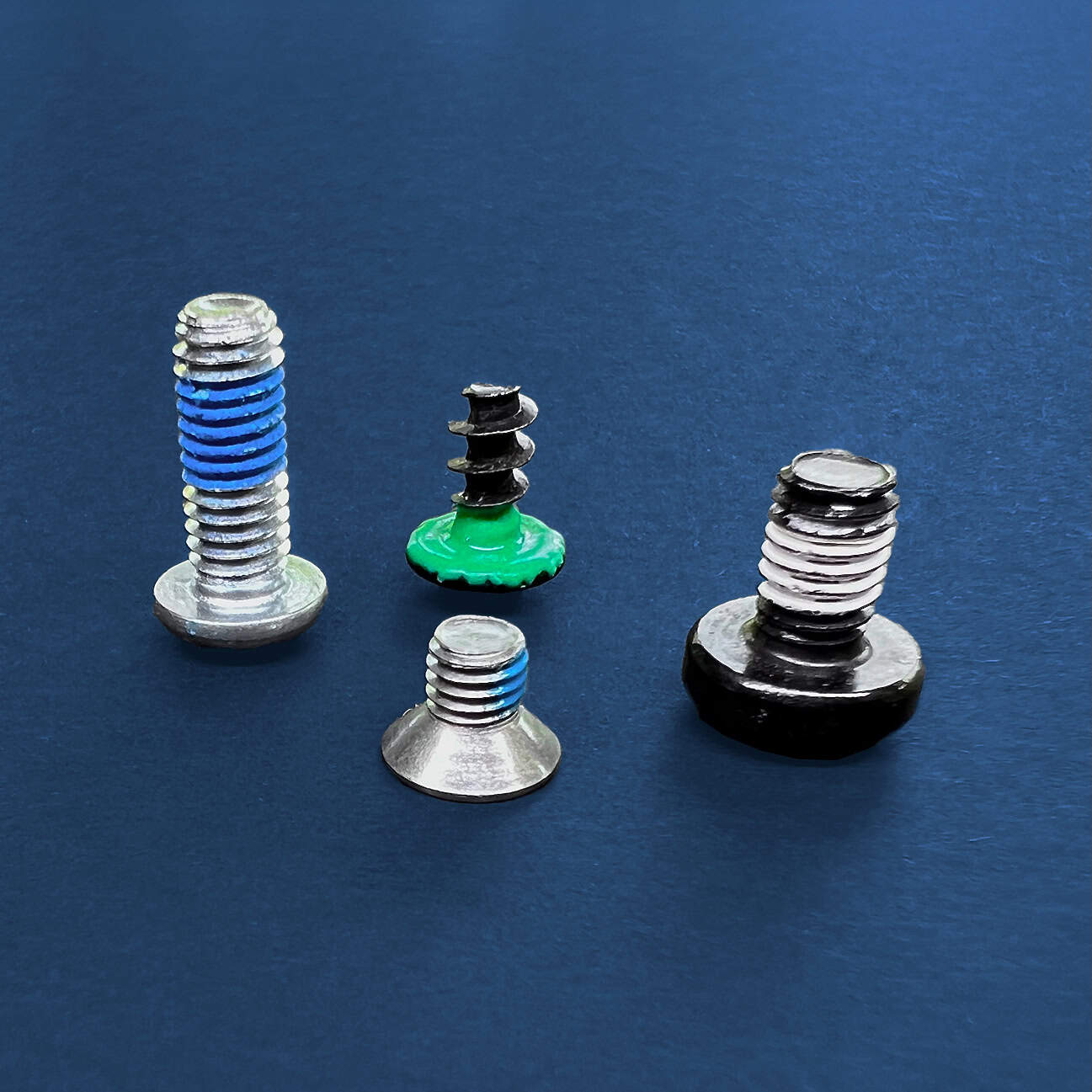 Schraube mit Tuflok PT Schraube Nyseal Unterkopfdichtung Precoteschraube Scotch grip